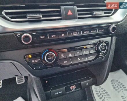 Киа Niro, объемом двигателя 0 л и пробегом 139 тыс. км за 22300 $, фото 36 на Automoto.ua