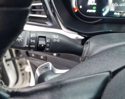 Кіа Niro, об'ємом двигуна 0 л та пробігом 107 тис. км за 20600 $, фото 26 на Automoto.ua