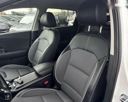 Киа Niro, объемом двигателя 0 л и пробегом 58 тыс. км за 24300 $, фото 27 на Automoto.ua