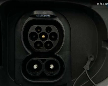 Киа Niro, объемом двигателя 0 л и пробегом 38 тыс. км за 24800 $, фото 15 на Automoto.ua