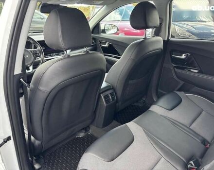 Киа Niro, объемом двигателя 0 л и пробегом 62 тыс. км за 23650 $, фото 22 на Automoto.ua