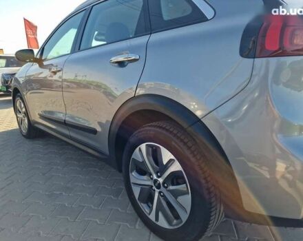 Киа Niro, объемом двигателя 0 л и пробегом 38 тыс. км за 18900 $, фото 16 на Automoto.ua