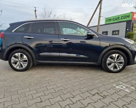 Кіа Niro, об'ємом двигуна 0 л та пробігом 139 тис. км за 22300 $, фото 8 на Automoto.ua