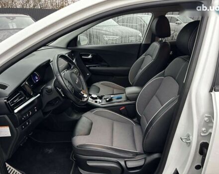 Киа Niro, объемом двигателя 0 л и пробегом 61 тыс. км за 25200 $, фото 20 на Automoto.ua