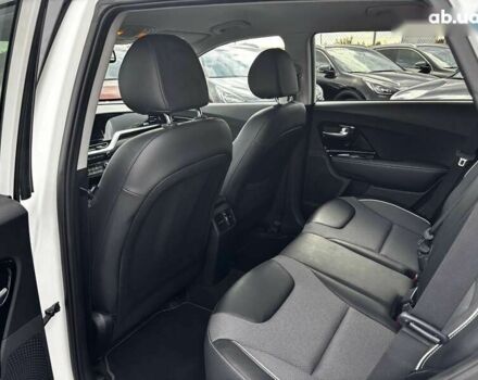 Киа Niro, объемом двигателя 0 л и пробегом 58 тыс. км за 24300 $, фото 24 на Automoto.ua