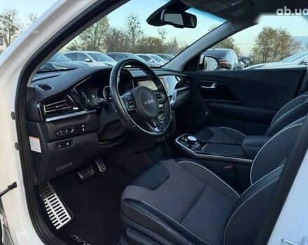 Киа Niro, объемом двигателя 0 л и пробегом 44 тыс. км за 24900 $, фото 1 на Automoto.ua