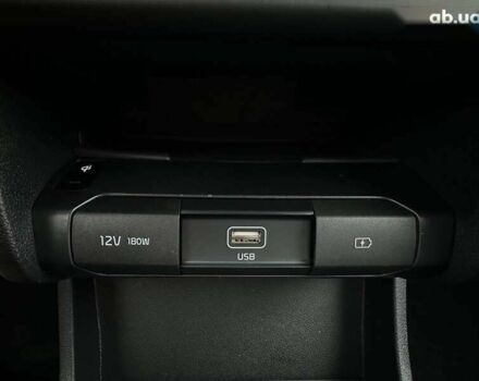 Киа Niro, объемом двигателя 0 л и пробегом 47 тыс. км за 24900 $, фото 13 на Automoto.ua