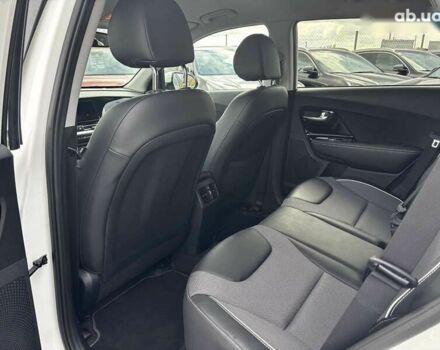 Киа Niro, объемом двигателя 0 л и пробегом 58 тыс. км за 24300 $, фото 28 на Automoto.ua