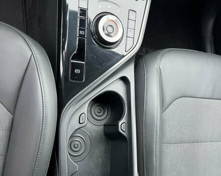 Киа Niro, объемом двигателя 0 л и пробегом 120 тыс. км за 22000 $, фото 7 на Automoto.ua