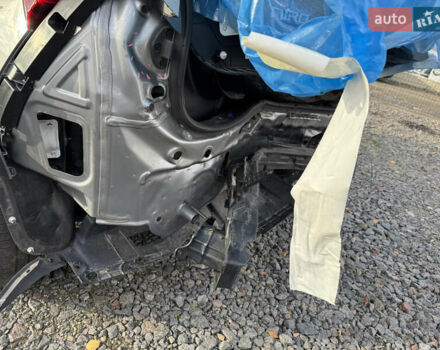 Кіа Niro, об'ємом двигуна 0 л та пробігом 126 тис. км за 17900 $, фото 5 на Automoto.ua