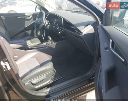 Кіа Niro, об'ємом двигуна 1.58 л та пробігом 54 тис. км за 8000 $, фото 3 на Automoto.ua
