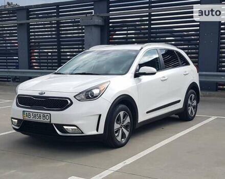 Кіа Niro, об'ємом двигуна 1.59 л та пробігом 72 тис. км за 17700 $, фото 1 на Automoto.ua