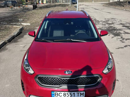 Киа Niro 2017 в Львове на Automoto.ua Киа Niro, объемом двигателя 1.58 л и пробегом 81 тыс. км за 15000 $, фото 1 на Automoto.ua