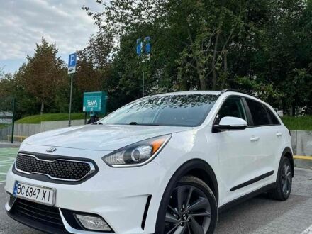 Кіа Niro, об'ємом двигуна 1.58 л та пробігом 213 тис. км за 15900 $, фото 1 на Automoto.ua