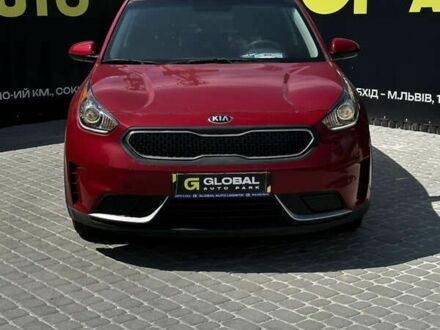 Киа Niro, объемом двигателя 0 л и пробегом 168 тыс. км за 13800 $, фото 1 на Automoto.ua