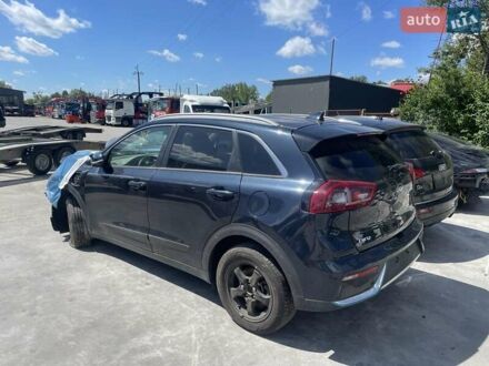 Кіа Niro, об'ємом двигуна 0 л та пробігом 74 тис. км за 8900 $, фото 1 на Automoto.ua