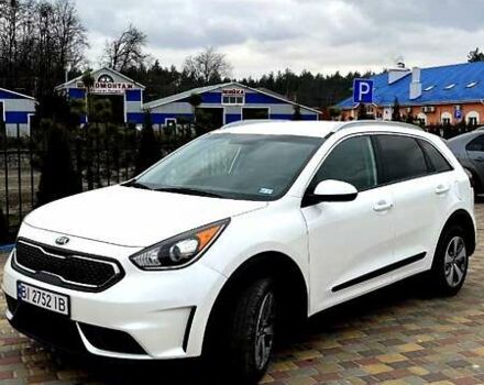 Кіа Niro, об'ємом двигуна 1.59 л та пробігом 73 тис. км за 18900 $, фото 1 на Automoto.ua