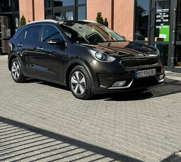 Киа Niro 2018 в Тернополе на Automoto.ua Киа Niro, объемом двигателя 1.58 л и пробегом 176 тыс. км за 17200 $, фото 1 на Automoto.ua