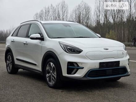 Кіа Niro, об'ємом двигуна 0 л та пробігом 65 тис. км за 21499 $, фото 1 на Automoto.ua