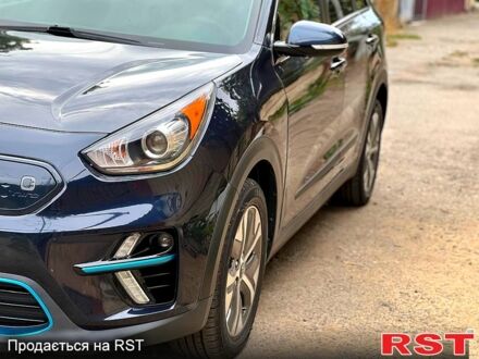 Кіа Niro, об'ємом двигуна 0.15 л та пробігом 137 тис. км за 15400 $, фото 1 на Automoto.ua