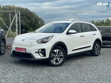 Кіа Niro, об'ємом двигуна 0 л та пробігом 153 тис. км за 17600 $, фото 1 на Automoto.ua