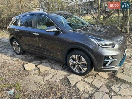Киа Niro 2020 в Тернополе на Automoto.ua Киа Niro, объемом двигателя 0 л и пробегом 139 тыс. км за 19950 $, фото 1 на Automoto.ua