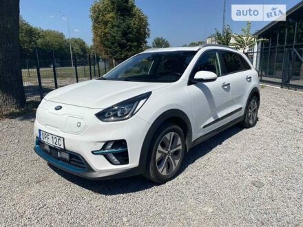 Кіа Niro, об'ємом двигуна 0 л та пробігом 64 тис. км за 26999 $, фото 1 на Automoto.ua