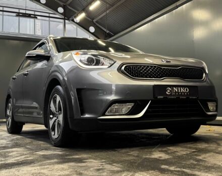 Серый Киа Niro, объемом двигателя 1.6 л и пробегом 213 тыс. км за 14000 $, фото 10 на Automoto.ua
