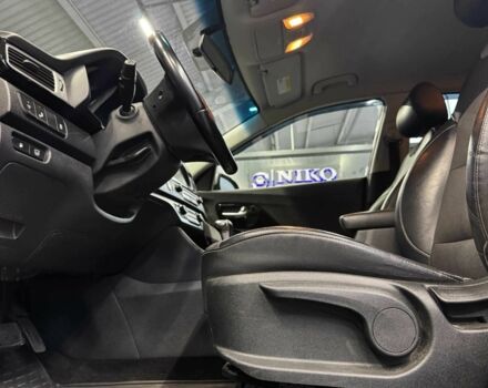 Серый Киа Niro, объемом двигателя 1.6 л и пробегом 213 тыс. км за 14000 $, фото 11 на Automoto.ua