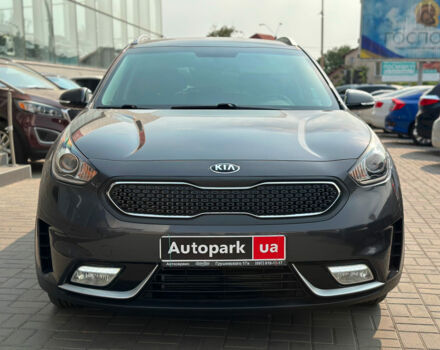 Серый Киа Niro, объемом двигателя 1.6 л и пробегом 156 тыс. км за 16490 $, фото 1 на Automoto.ua