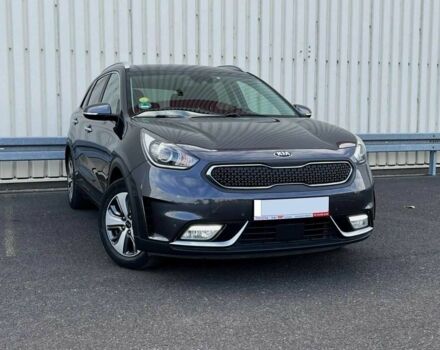 Серый Киа Niro, объемом двигателя 1.6 л и пробегом 89 тыс. км за 15000 $, фото 3 на Automoto.ua