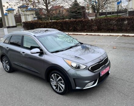 Сірий Кіа Niro, об'ємом двигуна 1.6 л та пробігом 111 тис. км за 17400 $, фото 1 на Automoto.ua