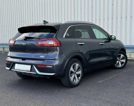 Серый Киа Niro, объемом двигателя 1.6 л и пробегом 89 тыс. км за 15000 $, фото 7 на Automoto.ua
