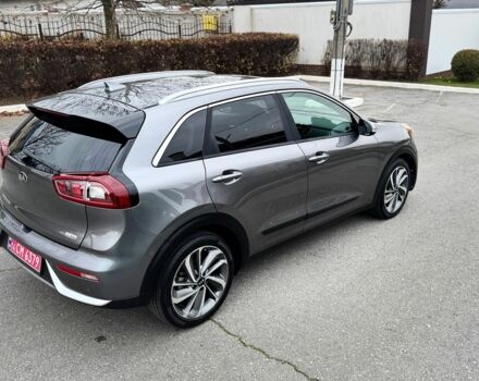 Сірий Кіа Niro, об'ємом двигуна 1.6 л та пробігом 111 тис. км за 17400 $, фото 15 на Automoto.ua