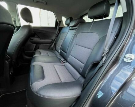 Серый Киа Niro, объемом двигателя 1.6 л и пробегом 89 тыс. км за 15000 $, фото 11 на Automoto.ua