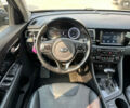Серый Киа Niro, объемом двигателя 1.6 л и пробегом 156 тыс. км за 16490 $, фото 18 на Automoto.ua