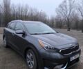 Сірий Кіа Niro, об'ємом двигуна 1.6 л та пробігом 80 тис. км за 21000 $, фото 1 на Automoto.ua
