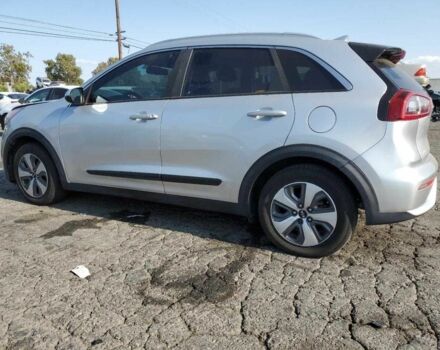 Сірий Кіа Niro, об'ємом двигуна 0 л та пробігом 83 тис. км за 3600 $, фото 1 на Automoto.ua