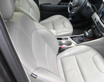 Сірий Кіа Niro, об'ємом двигуна 1.6 л та пробігом 80 тис. км за 21000 $, фото 10 на Automoto.ua