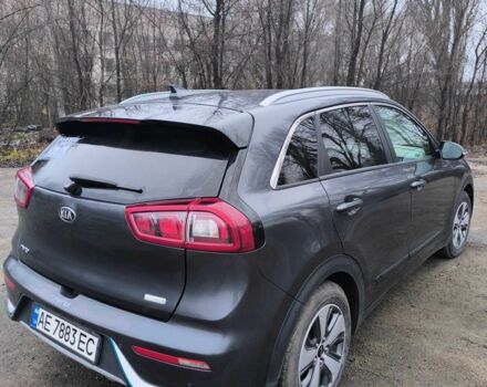 Сірий Кіа Niro, об'ємом двигуна 1.6 л та пробігом 80 тис. км за 21000 $, фото 4 на Automoto.ua