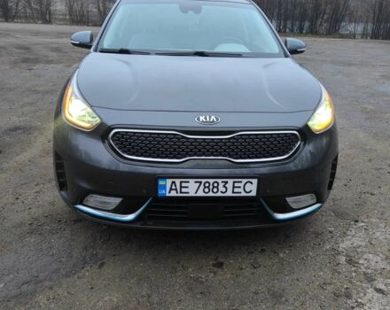 Сірий Кіа Niro, об'ємом двигуна 1.6 л та пробігом 80 тис. км за 21000 $, фото 7 на Automoto.ua
