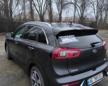 Сірий Кіа Niro, об'ємом двигуна 1.6 л та пробігом 80 тис. км за 21000 $, фото 3 на Automoto.ua