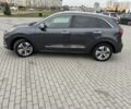 Серый Киа Niro, объемом двигателя 0 л и пробегом 146 тыс. км за 17100 $, фото 2 на Automoto.ua