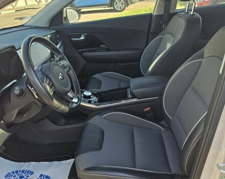 Серый Киа Niro, объемом двигателя 0 л и пробегом 40 тыс. км за 22600 $, фото 12 на Automoto.ua