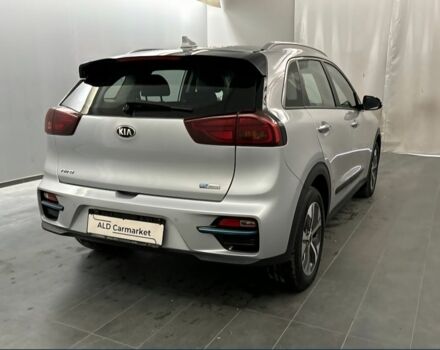 Серый Киа Niro, объемом двигателя 0 л и пробегом 40 тыс. км за 22600 $, фото 3 на Automoto.ua
