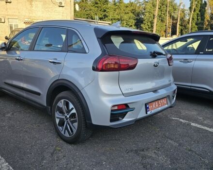Киа Niro 2021 в Киеве на Automoto.ua Серый Киа Niro, объемом двигателя 0 л и пробегом 39 тыс. км за 22300 $, фото 3 на Automoto.ua