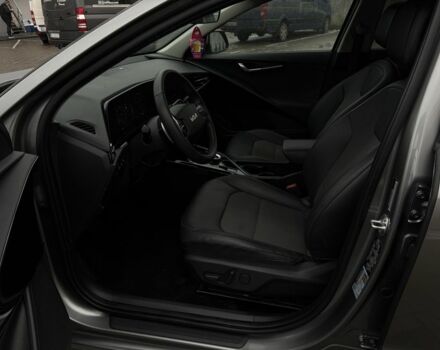 Сірий Кіа Niro, об'ємом двигуна 0 л та пробігом 25 тис. км за 22500 $, фото 6 на Automoto.ua