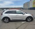 Серый Киа Niro, объемом двигателя 1.6 л и пробегом 143 тыс. км за 13500 $, фото 2 на Automoto.ua