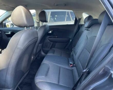 Сірий Кіа Niro, об'ємом двигуна 1.6 л та пробігом 49 тис. км за 12200 $, фото 13 на Automoto.ua