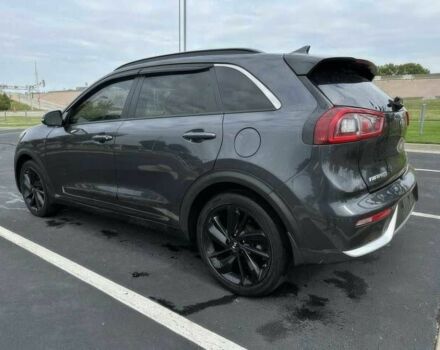 Сірий Кіа Niro, об'ємом двигуна 1.6 л та пробігом 49 тис. км за 12200 $, фото 6 на Automoto.ua